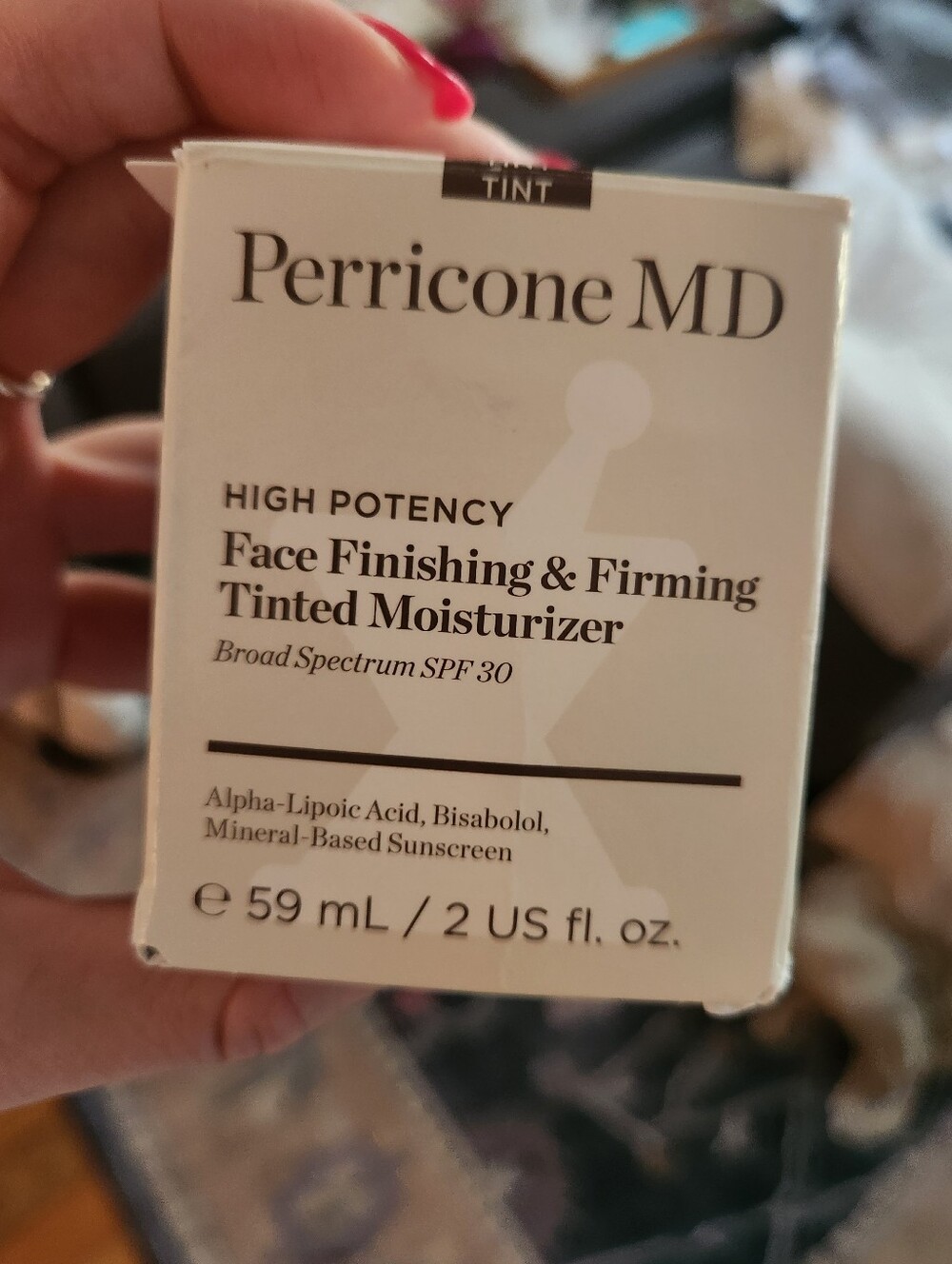 NWT Face Finishing and Firming Tinted Moisturizer